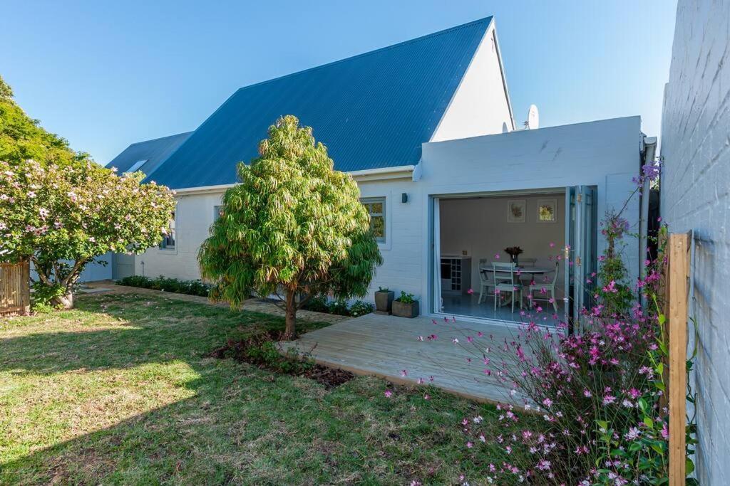 Kom4nest Charming Cape Town