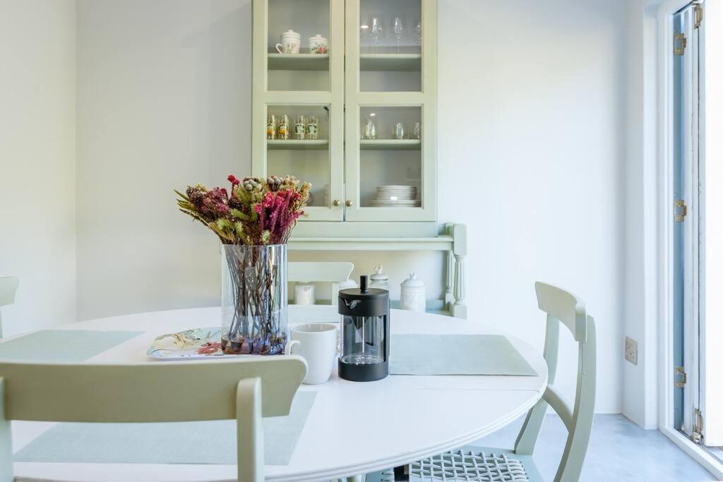 Kom4nest Charming Apartment